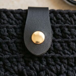 ZIBO Go horgolt crossbody táska – fekete