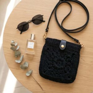 ZIBO Go horgolt crossbody táska – fekete
