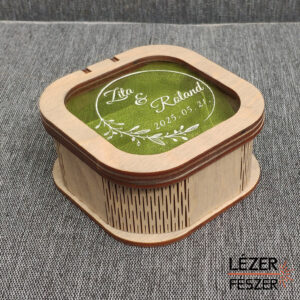 Esküvői gyűrűtartó doboz – egyedi névvel és dátummal