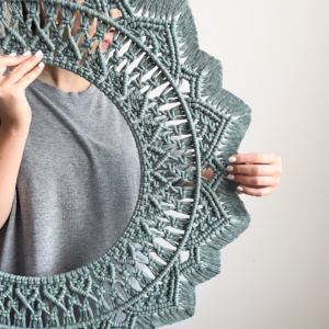 Óriás makramé mandala falidísz, 80 cm átmérőjű egyedi fali dekoráció