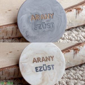 Anya csak egy van feliratos tálka