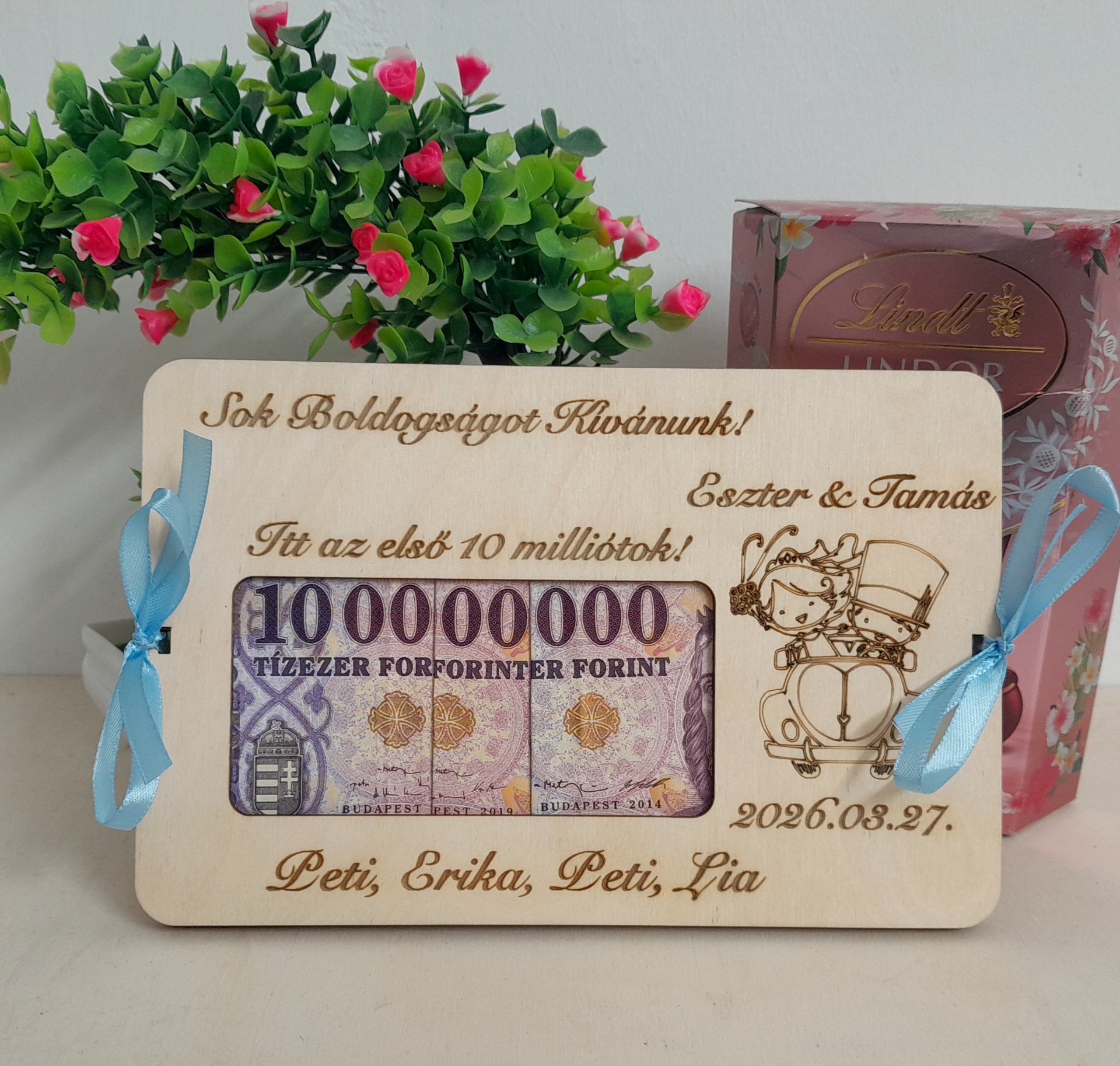Esküvői első 10milliós pénzátadó