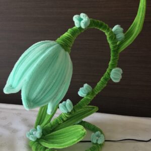 Kézműves Zsenília Tulipán Lámpa – Egyedi LED Hangulatvilágítás (USB-s)