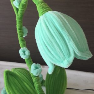Kézműves Zsenília Tulipán Lámpa – Egyedi LED Hangulatvilágítás (USB-s)