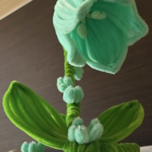 Kézműves Zsenília Tulipán Lámpa – Egyedi LED Hangulatvilágítás (USB-s)