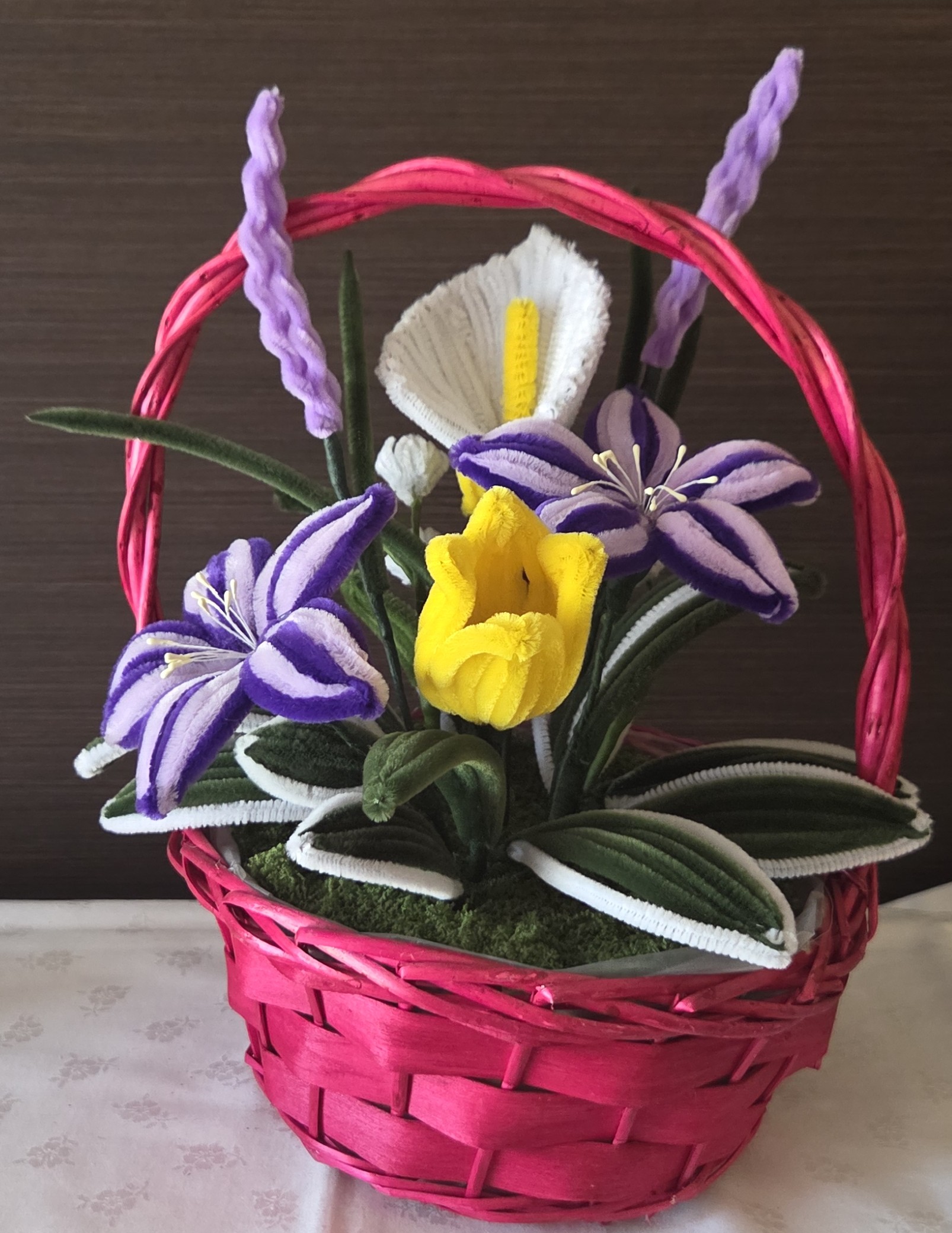 🌸 Kézműves Zsenília Virágkosár – Örök tavasz prémium kivitelben