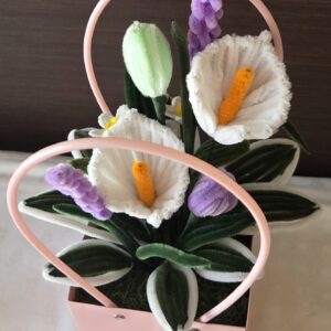 🌸 Kézműves Zsenília Virágkosár – Elegáns és örök tavasz prémium kivitelben