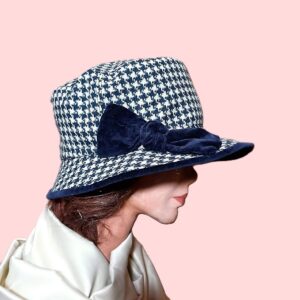 RITA-Női kalap /kombinált / őszi-téli / sötétkék-vajszínű kockás gyapjú szövet