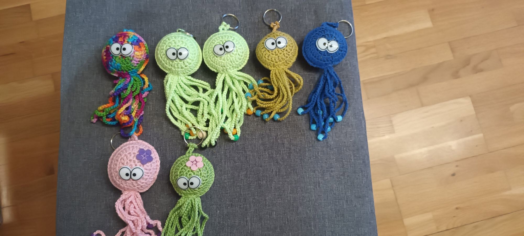 Polip kulcstartó horgolt