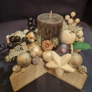 Csillag alakú adventi aszatli dísz