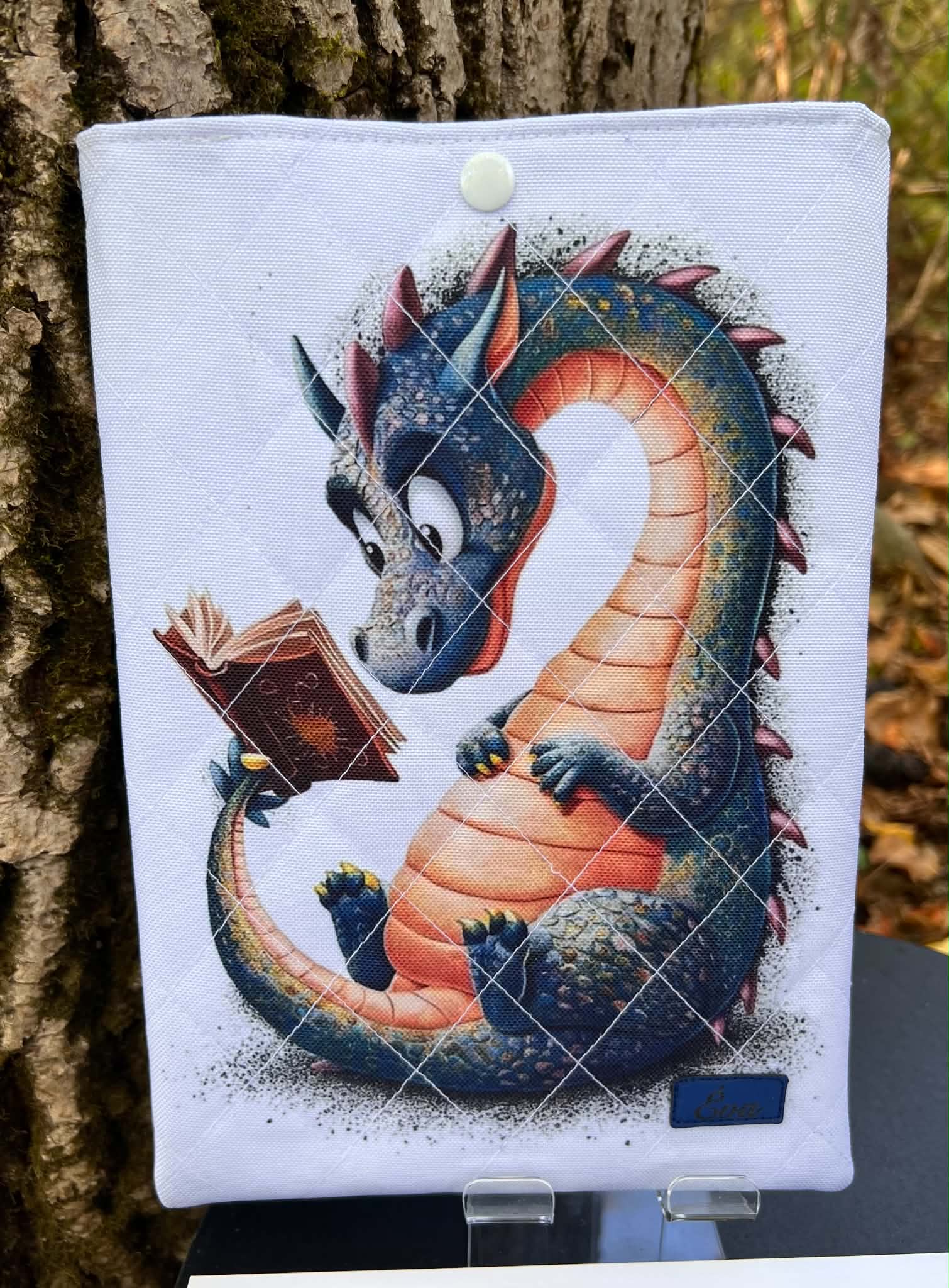 Könyvtok egyedi mintával