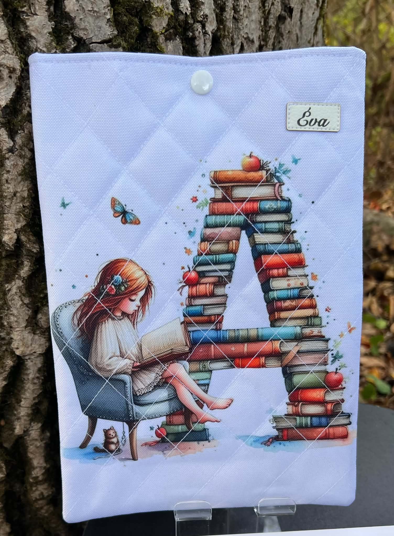 Könyvtok egyedi mintával