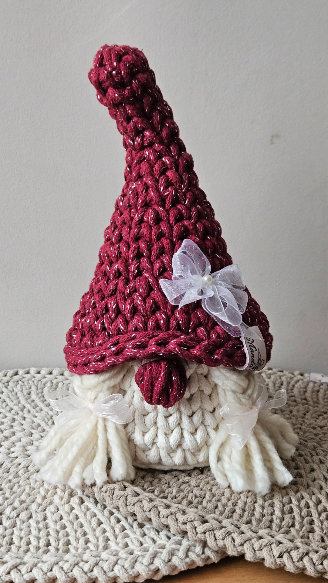 Manda Manó lány”Burgundi ezüst, ekrü”28 cm