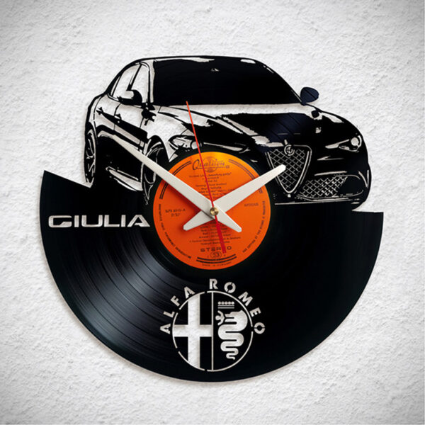 Alfa Giulia – Bakelit falióra