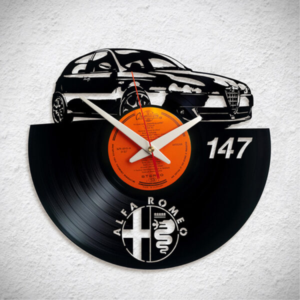 Alfa Romeo 147 No1 – Bakelit falióra