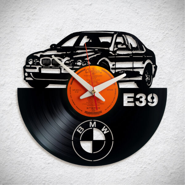 BMW E39 – Bakelit falióra
