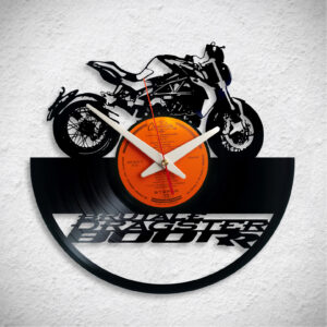 Brutale Dragster – Bakelit falióra