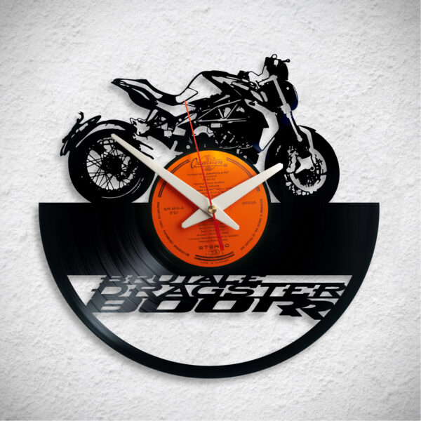 Brutale Dragster – Bakelit falióra