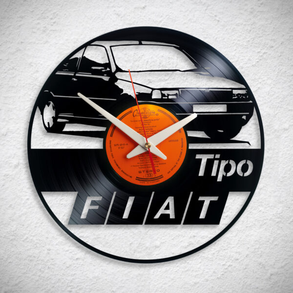 Fiat Tipo – Bakelit falióra