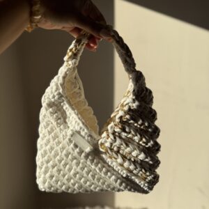 Horgolt Triangle Bag