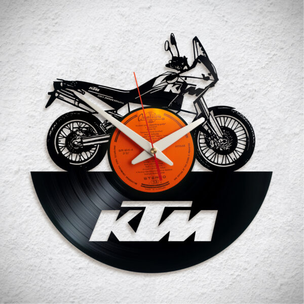 KTM 950 Adventure – Bakelit falióra