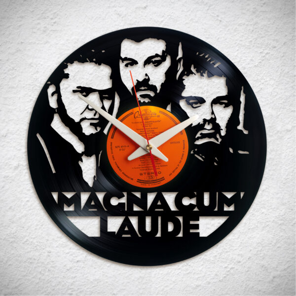 Magna Cum Laude – Bakelit falióra