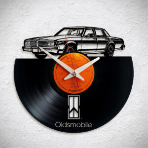 Oldsmobile – Bakelit falióra