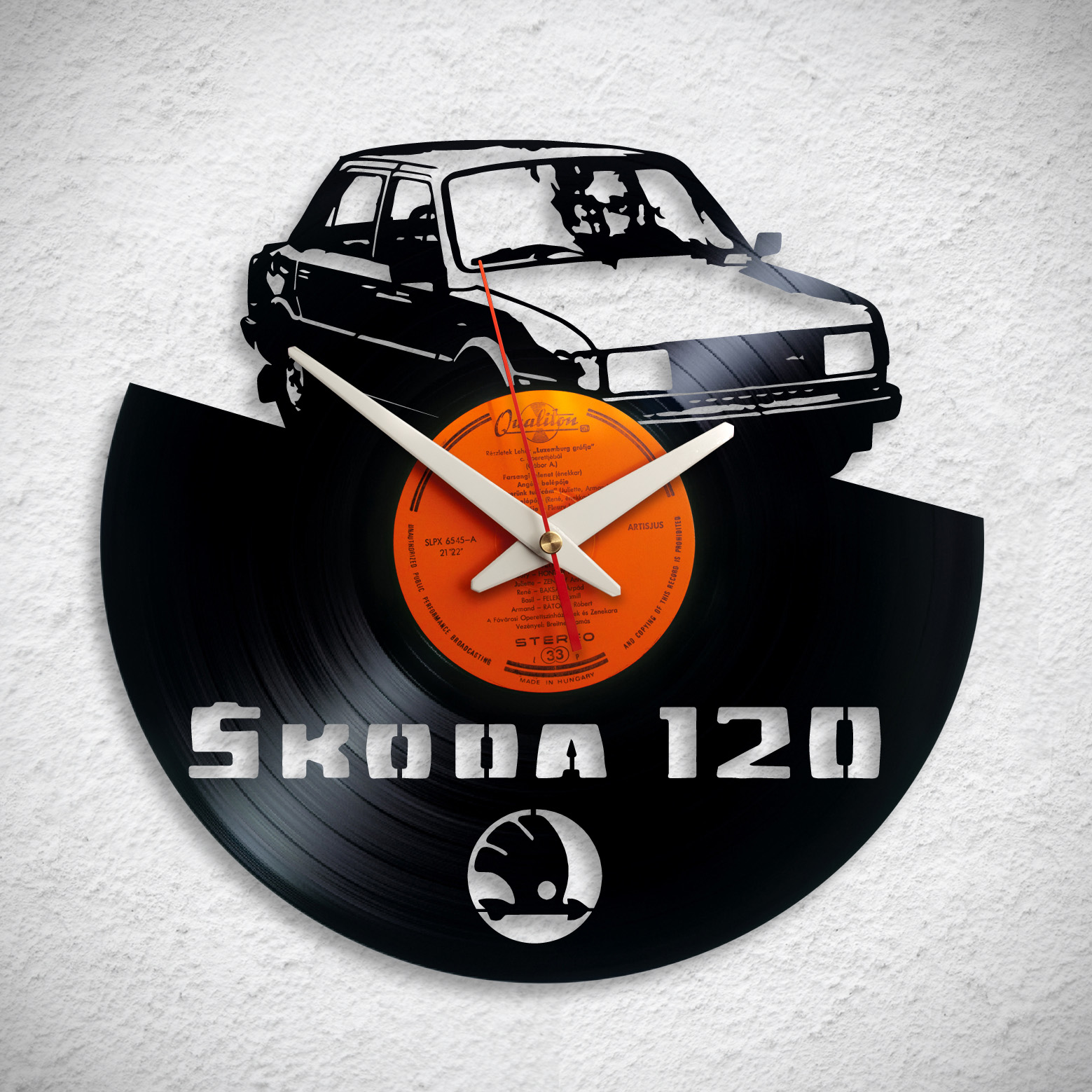 Skoda 120 – Bakelit falióra