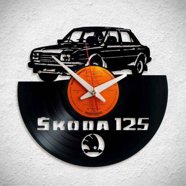 Skoda 125 – Bakelit falióra