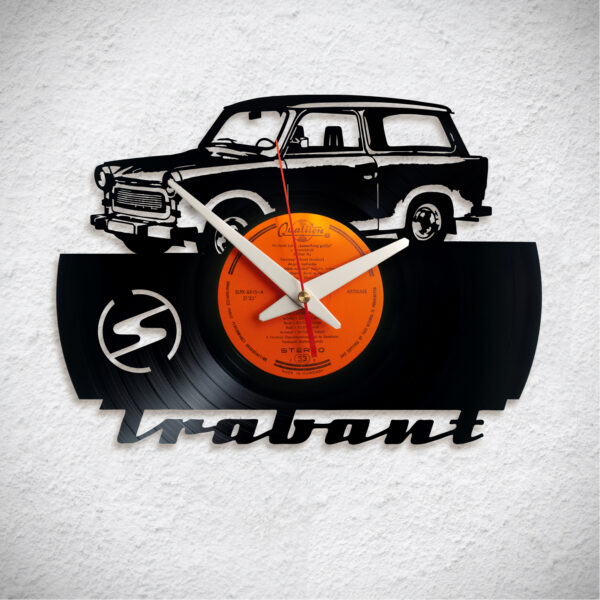 Trabant kombi – Bakelit falióra