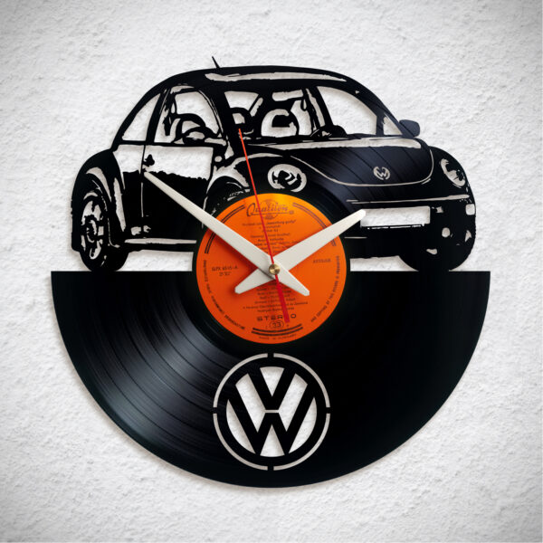 VW New Beetle – Bakelit falióra