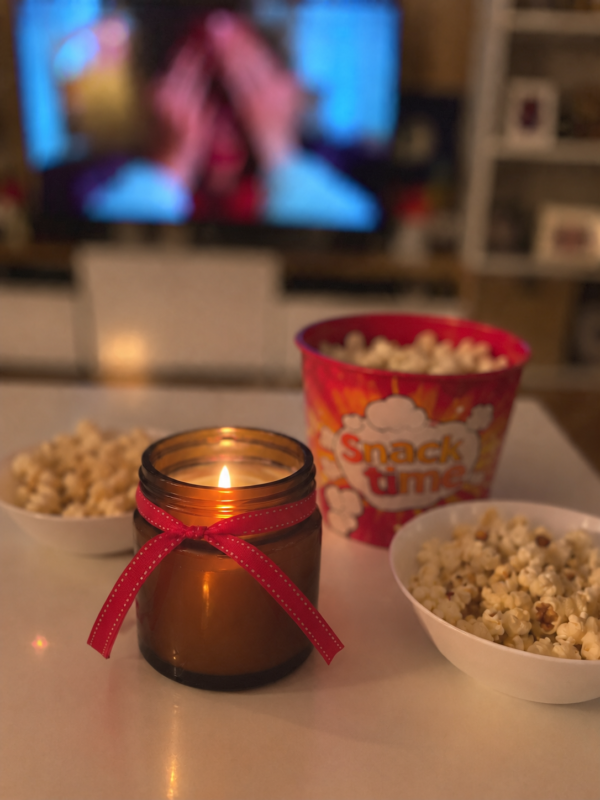 Christmas Movie Night-Gyertya és illatviasz készítő workshop – Ajándékkártya formájában is – Ajándékozz élményt!