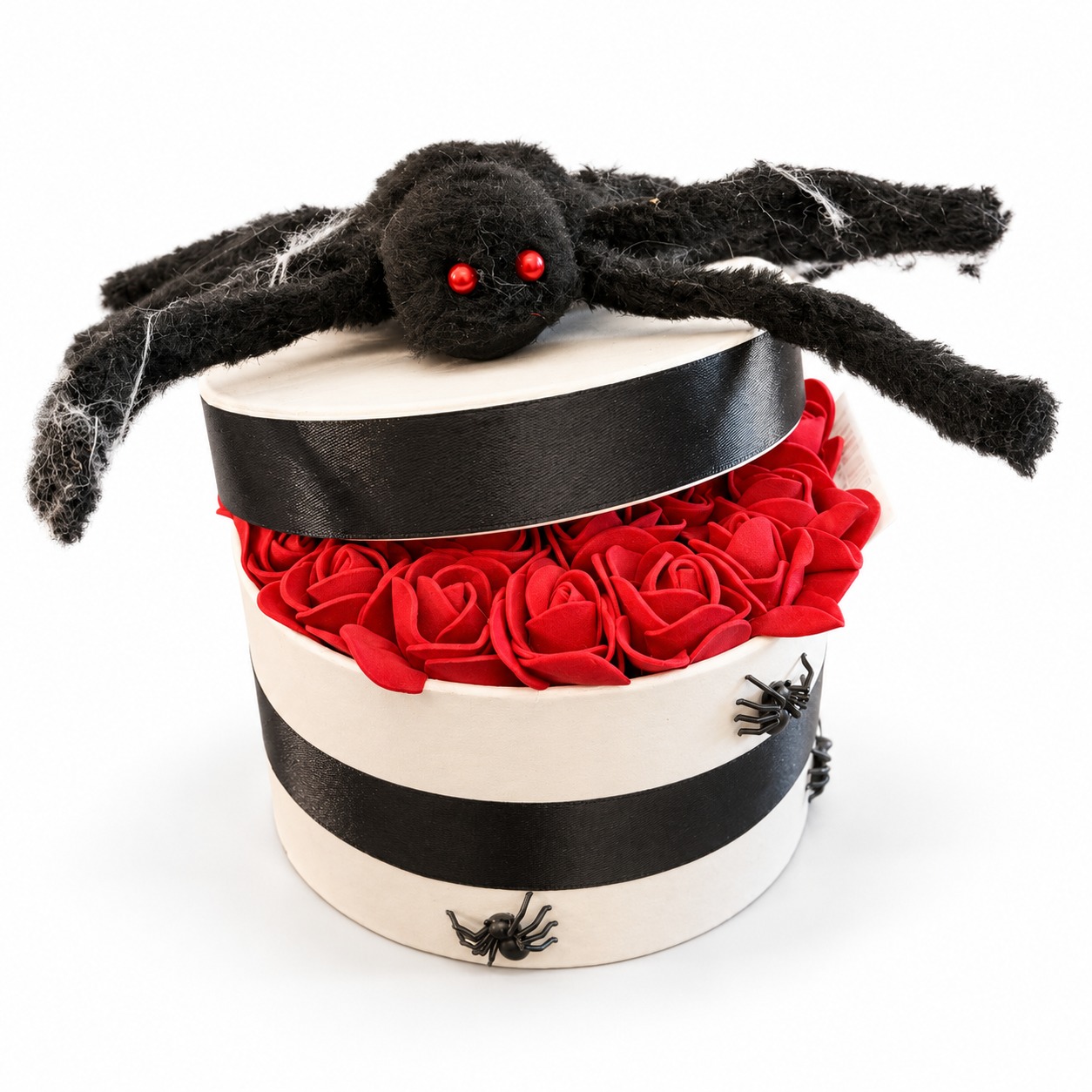 Piros rózsás Halloween virágbox óriáspókkal – kb. 30 × 22 cm